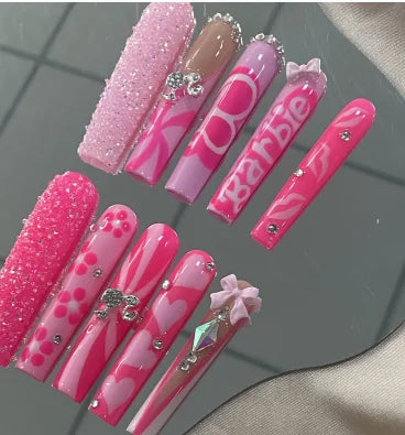 Pretty Villian Handmande sets
