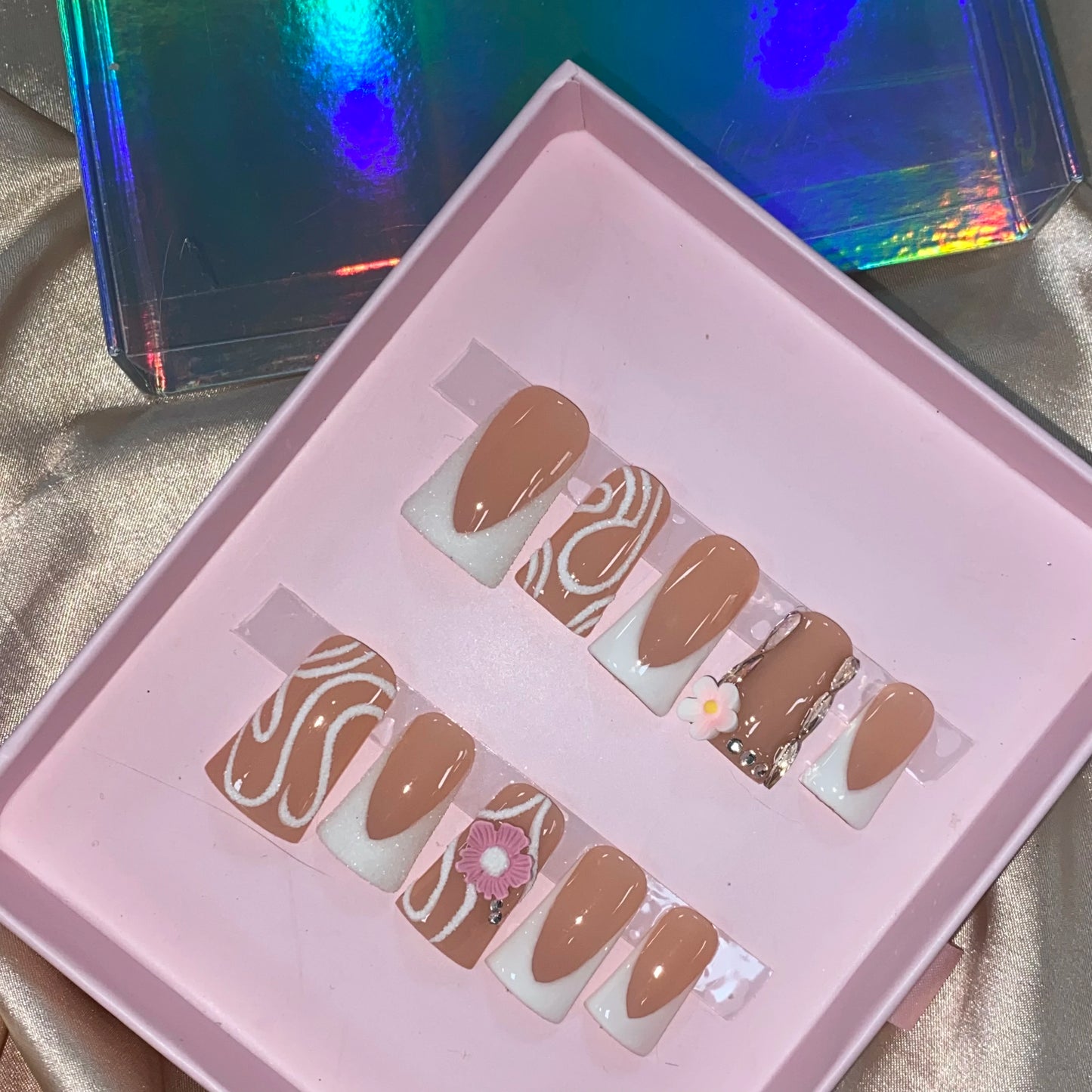 Pretty Villian Handmande sets