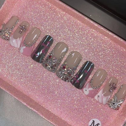 Pretty Villian Handmande sets