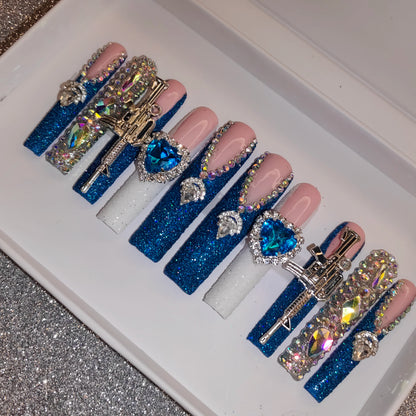 Pretty Villian Handmande sets
